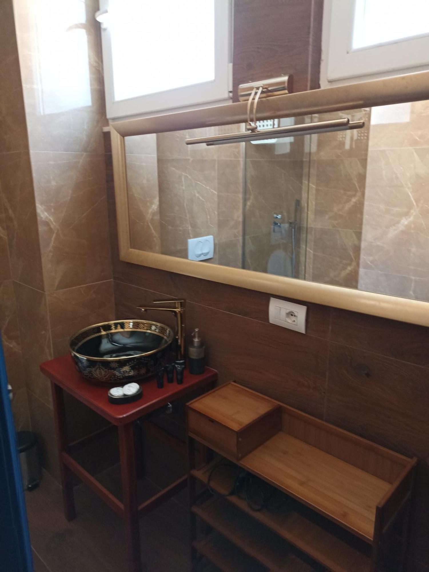 Amo'S Hotel Shkoder Ngoại thất bức ảnh